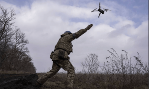 原创 
            简直离谱到家！乌克兰对华无人机采购占90%，就这样还攻击中国支持俄罗斯？