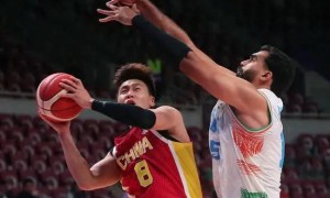 亚洲杯-胡明轩5记三分胡金秋两双 中国擒印度两连胜