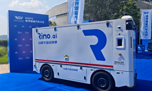 给热到发烫的无人车，泼盆冷水