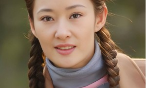 演员盖丽丽：25岁爆红，44岁无奈退圈，如今成张嘉译、海清的老板