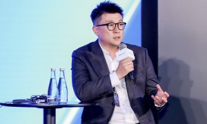 对话保时捷中国技术部副总裁李楠：座舱和智驾必须全力去做，不会牺牲质量和安全开发功能