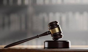 公公车祸去世留下63万赔偿款 法院认定儿媳非近亲属无权分配，一外地女经鉴定是其女儿获分配权