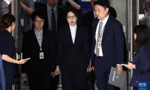 被捕后金建希住单人牢房、睡地铺，三餐菜单曝光