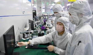 原创 
            中国芯片被卡脖子每年巨额进口，一位华人科学家归来，彻底改变格局