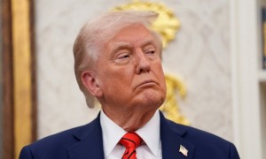 罕见!昔日政敌希拉里高度赞扬特朗普:我真心的