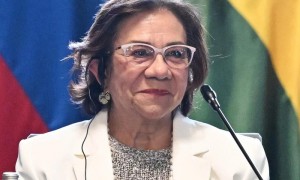 哥伦比亚外长:美国在加勒比海的军事行动对该地区构成威胁