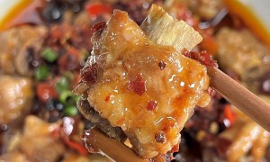 周末蒸一锅“鲜掉眉毛”!鹿茸菇蒸排骨,零失败还能炫两碗饭