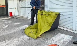 男子徒步8000公里去罗马:两年花了约20万元,磨坏19双鞋,完成走古丝绸之路梦想,“抵达罗马感觉像回家,跟西安太像了”